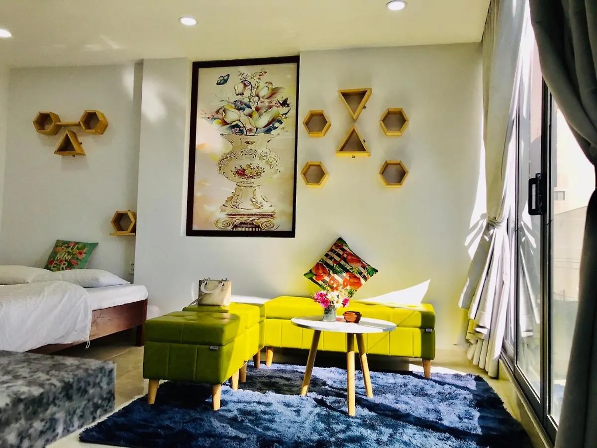 ** Hotell Straw Hat Nha Trang Vietnam